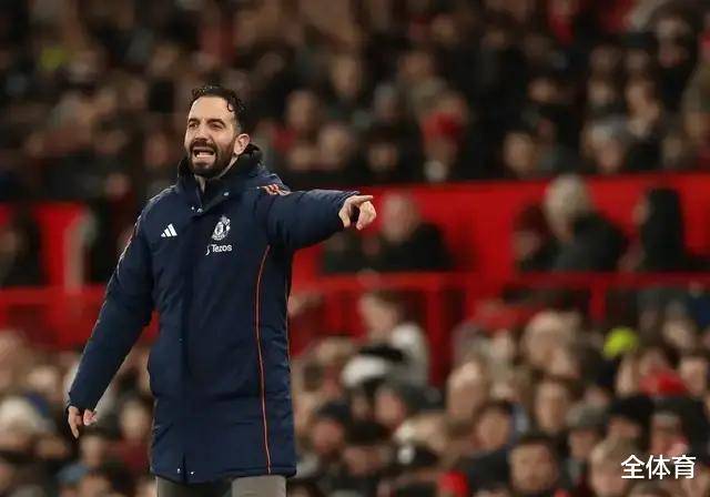 曼联危机持, 联赛杯竟被, 次对阵切尔